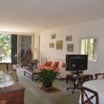 Grande villa avec piscine et dépendances