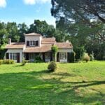 Villa 5 pièces 162 m² terrain 4 220 m²